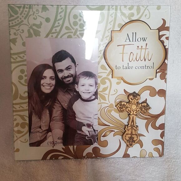 Picture Frame "Allow Faith to Take Control with cross on it - Picture 1 of 4